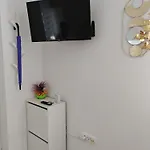 Yellow With Free Parking Apartment *