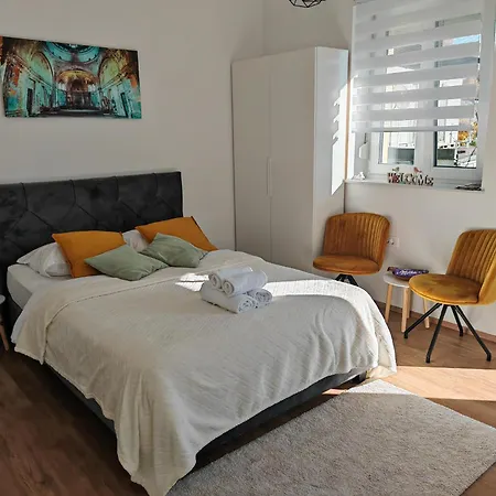 Apartamento Yellow With Free Parking *