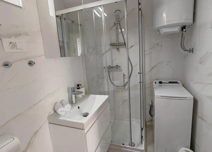 Yellow With Free Parking *