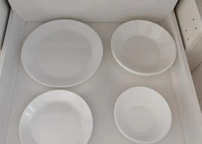 Yellow With Free Parking דירה *