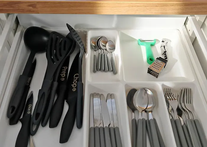 דירה Yellow With Free Parking