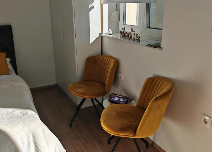 Yellow With Free Parking Apartmán *