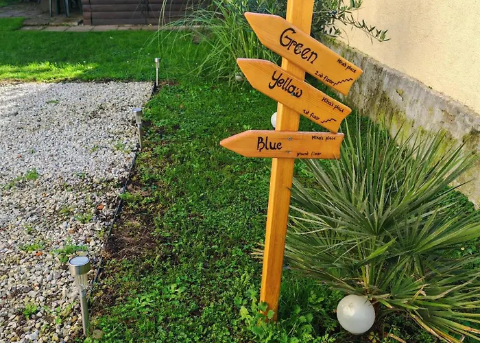 Yellow With Free Parking Apartmán Lublaň